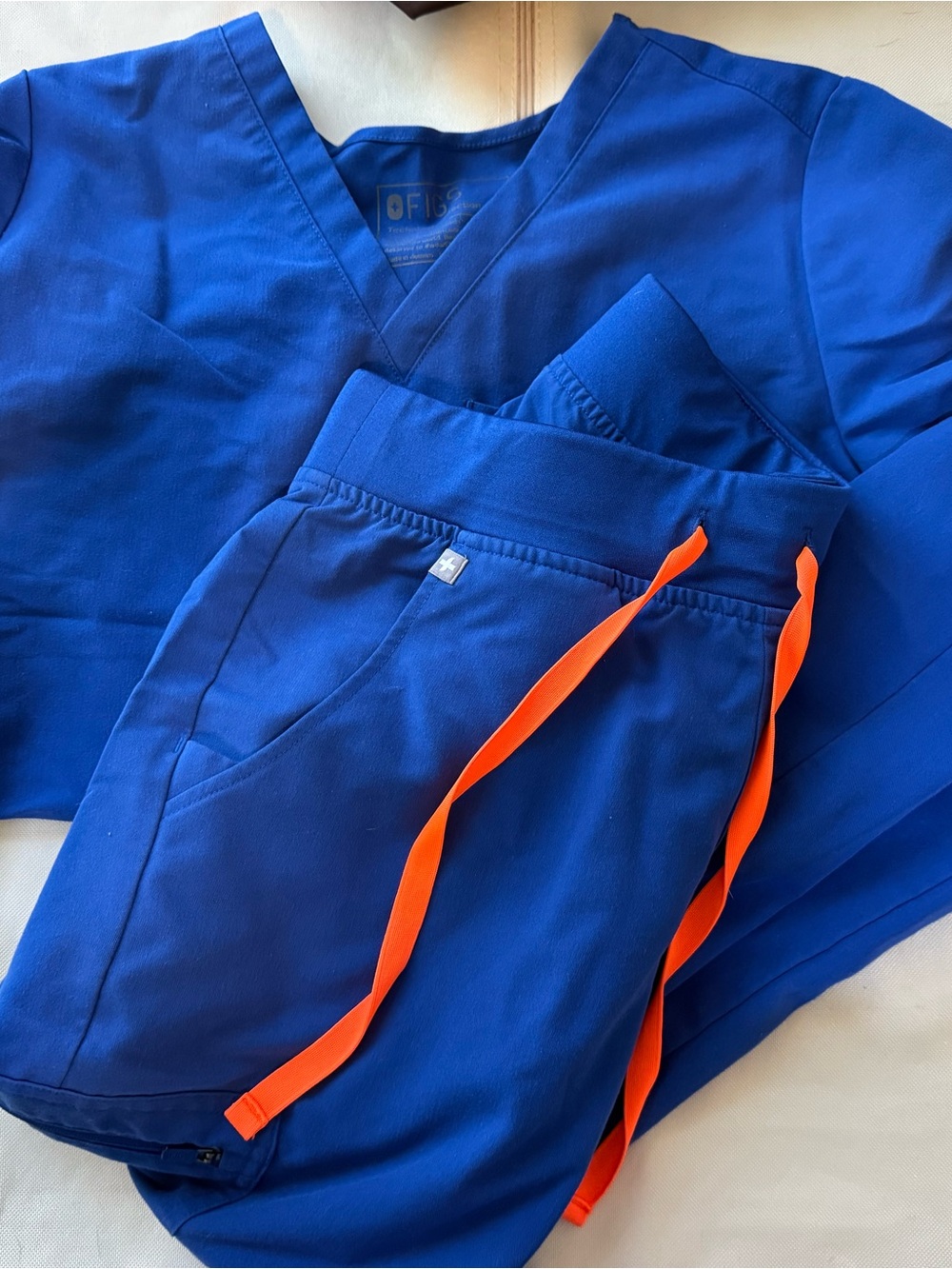 FIGS winning blue Scrub Set